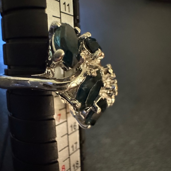 Silver tone blue and clear stones ring sz 6 - Picture 8 of 16